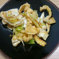 mimioon's cooksnap of when they made 油揚げと長ネギの豆板醤炒め.