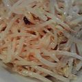 赤き血のイレブン's cooksnap of when they made もやしで簡単しゃきっとサラダ.