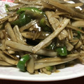 なるこォ's cooksnap of when they made ごぼうとピーマンの炒めもの.