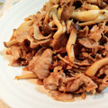 fu♪♪'s cooksnap of when they made 簡単☆豚肉と茸のニンニクコチュマヨ炒め☆.