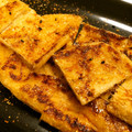 ☆糖質減らしてます☆'s cooksnap of when they made 油揚げ～ビールのつまみ！焼くだけ☆.