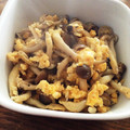 ま〜みやん's cooksnap of when they made 簡単すぎる！きのこ炒め.