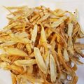 カゼ小僧's cooksnap of when they made 簡単おつまみ♡ごぼうチップス.