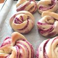 Rymilktea's cooksnap of when they made 紫芋のパン(レンジ発酵).