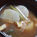 harmony930's cooksnap of when they made 冬のかぶと葉と油揚げの味噌汁.
