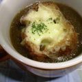 やすかいママ's cooksnap of when they made 簡単！3つ星の味！オニオングラタンスープ.