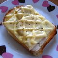 nomi52's cooksnap of when they made 朝食に簡単ハムチーズトースト.