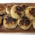 やまママ♡'s cooksnap of when they made ヨシダソースで焼きおにぎり.