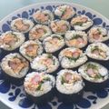 aaaayumi12's cooksnap of when they made 目からウロコ？巻き寿司がほどけない巻き方.