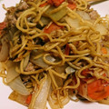 なーちゅ✳︎'s cooksnap of when they made 旨みたっぷり！上海風イカ焼きそば。.