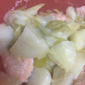 93ママ's cooksnap of when they made レンジで簡単☆鮭とポテトの塩バター蒸し.