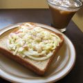 バカリャウ's cooksnap of when they made ベーコンたまねぎパン？トースト.