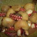 あっちゃんさまさま's cooksnap of when they made タコと里芋の煮物.