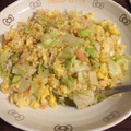 りんママ。's cooksnap of when they made 干しエビと鮭とレタスのチャーハン.