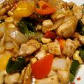 kucina's cooksnap of when they made 簡単☆鶏肉とカシューナッツ炒め.