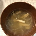 青沙◉'s cooksnap of when they made シメジ・玉ねぎのたっぷり生姜スープ.