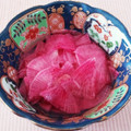 びっちぇ's cooksnap of when they made 鮮やかな赤！赤大根の超簡単甘酢漬けだよ！.