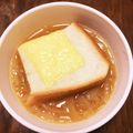 ゆうゆうじんじん's cooksnap of when they made ★簡単&子供喜ぶオニオングラタンスープ★.