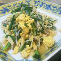 なっつなおこ's cooksnap of when they made にらもやしと卵のオイスターソース炒め.