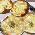 mamukana's cooksnap of when they made 餃子の皮アレンジ チーズ焼き.