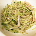 しぃちょぴ's cooksnap of when they made 超簡単！もやしときゅうりの和え物.