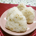赤い電話's cooksnap of when they made 簡単☆うま☆マヨめんつゆおにぎり.
