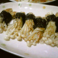 J・0505's cooksnap of when they made 炭水化物ダイエットえのきの磯辺巻き♪.