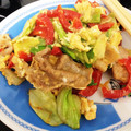 余接20's cooksnap of when they made 豚肉とキャベツの卵とじ炒め.