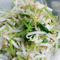 crystaI's cooksnap of when they made レンジでチン　もやしと三つ葉の簡単ナムル.