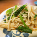rakuen's cooksnap of when they made もやしとエノキの和え物.
