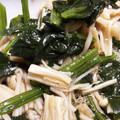 chulita5's cooksnap of when they made 簡単すぎっ！ほうれん草とエノキのおひたし.