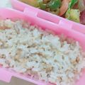 ゆーこリン♡'s cooksnap of when they made お弁当に！ゴマたっぷりおかかおにぎり★.