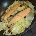 MayKitchen's cooksnap of when they made 秋の味覚☆鮭ときのこの味噌バター蒸し.