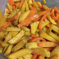 ぴぃのしん's cooksnap of when they made さつまいもとにんじんの甘辛マヨソテー.