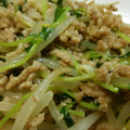☆mariana☆'s cooksnap of when they made もやしと豆苗の味噌炒め.