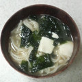 サーフブレイド's cooksnap of when they made えのきだけと豆腐のおみそ汁.