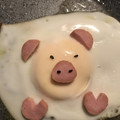 Yokchina's cooksnap of when they made かわいい♡ブタさんの目玉焼き♡.