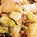 クックLZ7E8G☆'s cooksnap of when they made 挽き肉とじゃがキャベ炒め.