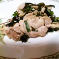 ヤスコ♪'s cooksnap of when they made (ワカメとニラで)鶏肉の緑まみれ.