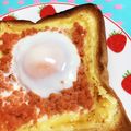 りこぴよくくぱ's cooksnap of when they made ボリューム満点♪鮭マヨ目玉焼きトースト.