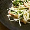 maruru-nn's cooksnap of when they made かいわれ大根とカニカマのマヨおかか合え.