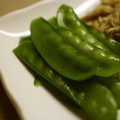 maruru-nn's cooksnap of when they made 【簡単副菜】さやえんどうの茹で浸し.
