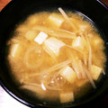 モケ缶's cooksnap of when they made えのきとネギと豆腐の味噌汁.