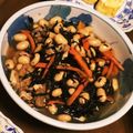black_neco's cooksnap of when they made ★和食の定番！母の味♪缶詰めでひじき煮★.