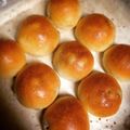 nunxj's cooksnap of when they made ぶどうのちぎりパン。型がなくても大丈夫。.