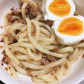 さとあり！'s cooksnap of when they made 食べるラー油でひき肉温玉うどん.