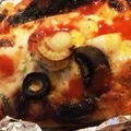 にーなんぐ's cooksnap of when they made コストコピザはグリルでカリッと.