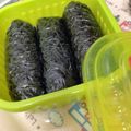 kinako10's cooksnap of when they made ホットドッグ風スティックおにぎり.