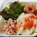 もりなみ's cooksnap of when they made クリスマス☆ポインセチア風ハム☆キャラ弁.