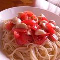 skymomonga's cooksnap of when they made トマトとモッツァレラチーズの冷たいパスタ.